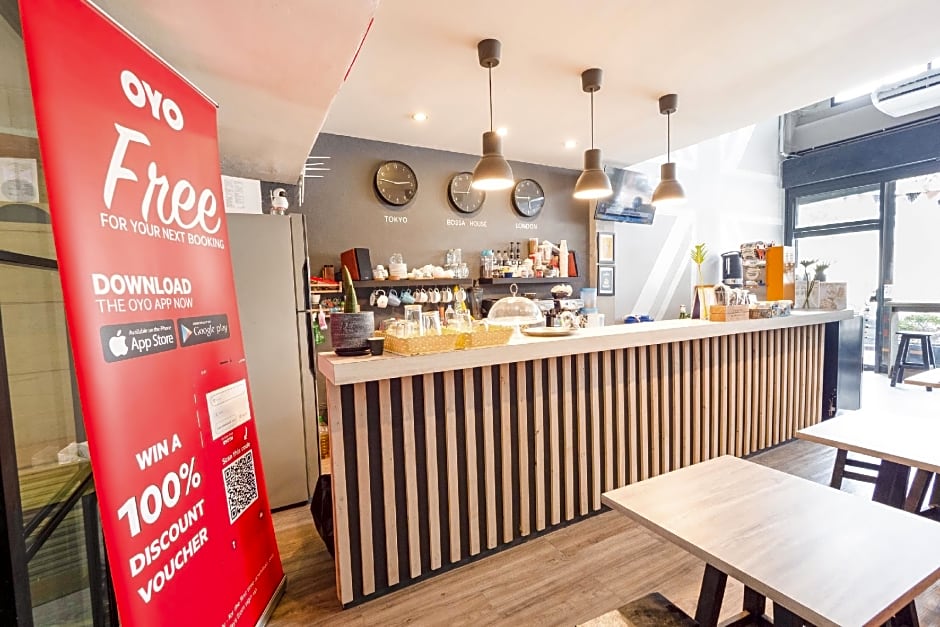 Bossa House Hostel & Cafe