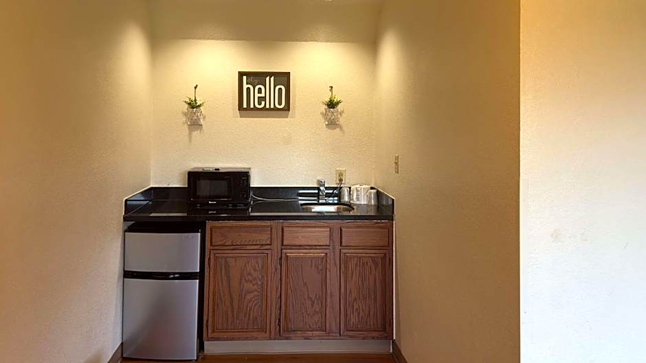 Motel 6-Waterloo, IA