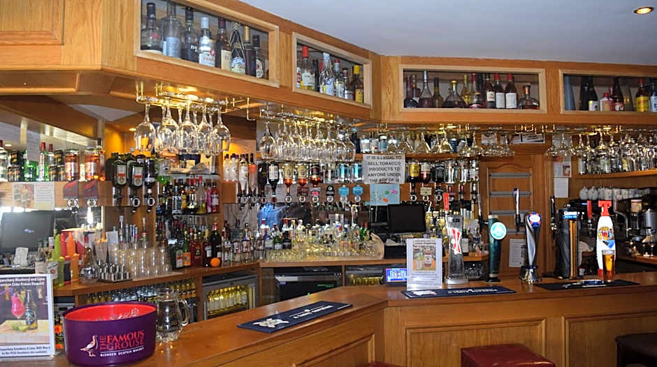 Cheers Cafe Bar & Tavern