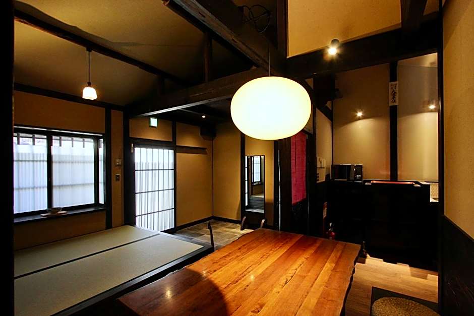 Momohana an Machiya House