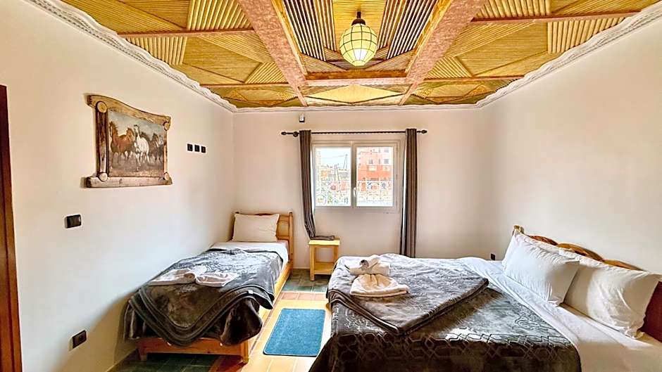 Hotel New Mars Dades