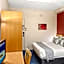 YEHS Hotel Melbourne CBD