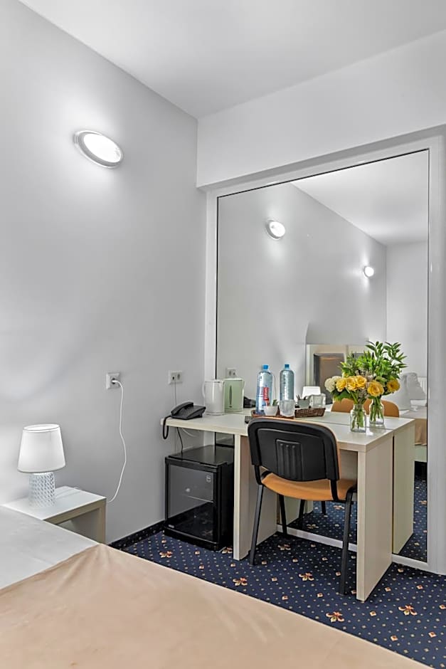 Hotel Charter Otopeni