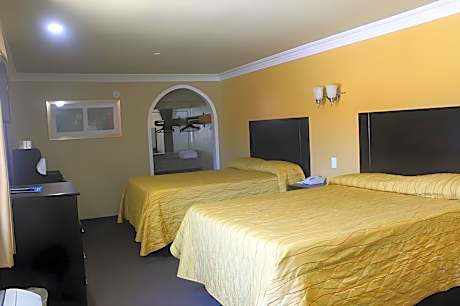 Queen Room with Two Queen Beds