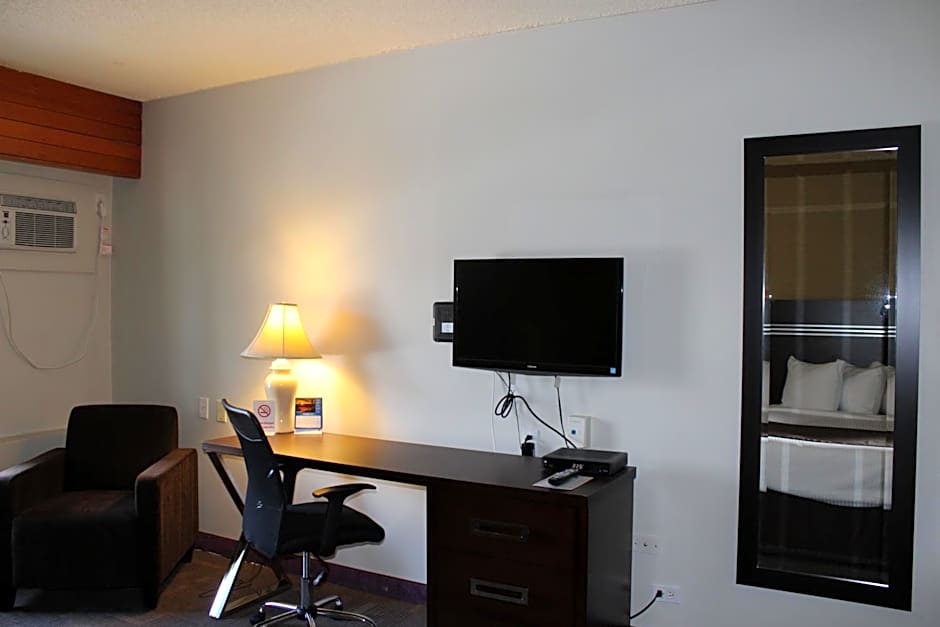 Walking Eagle Inn & Lodge