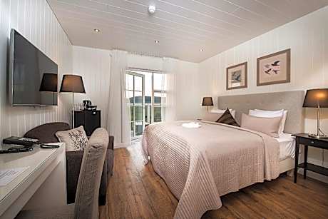Superior Single Room