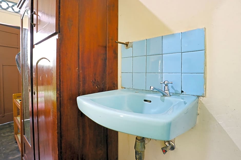 Hotel Mawar II