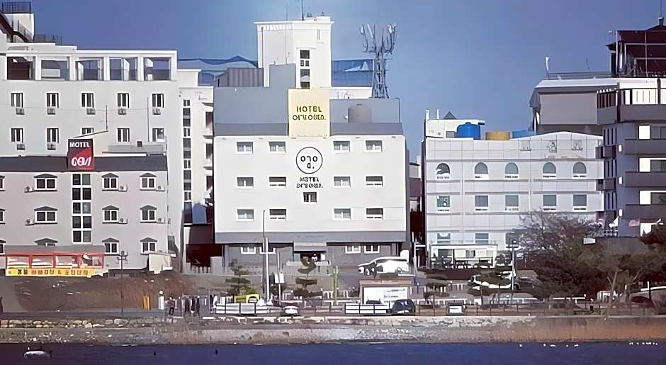 Hotel Yeogiuhtte Gangneung Gyeongpo