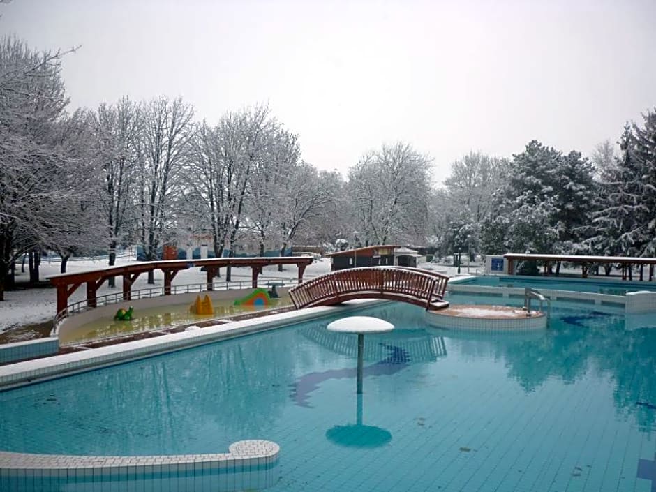 Grill Terasz Étterem és Szálláshely