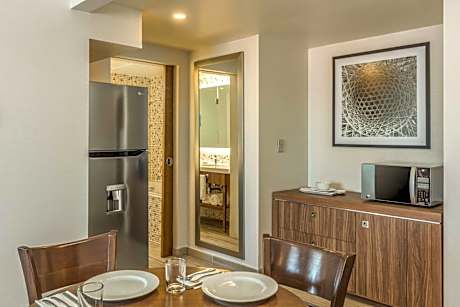 Premium King Room with Sofa Bed and Bath