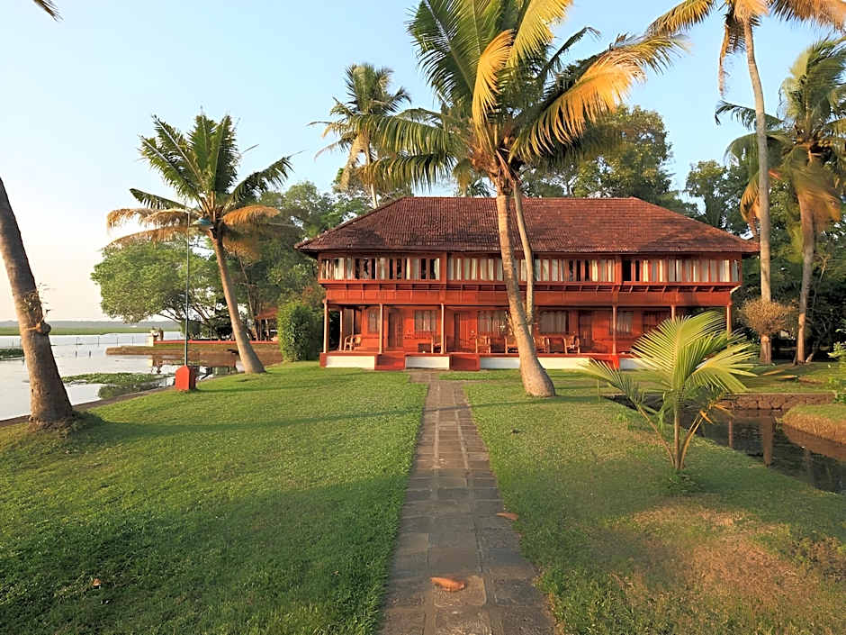 Coconut Lagoon - CGH Earth