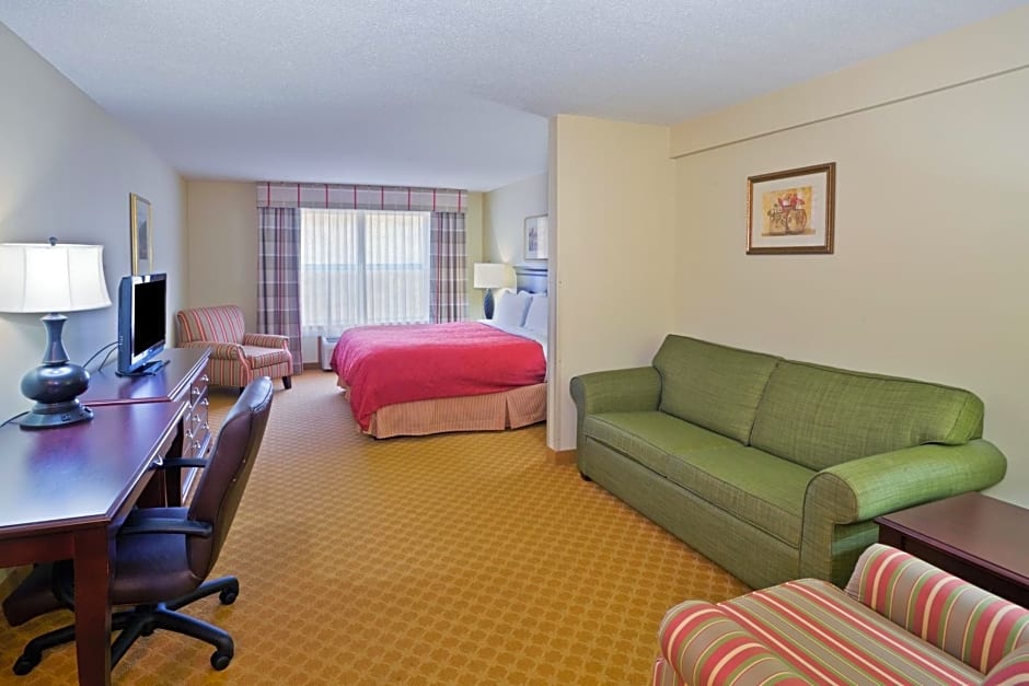 AmericInn by Wyndham Iron Mountain