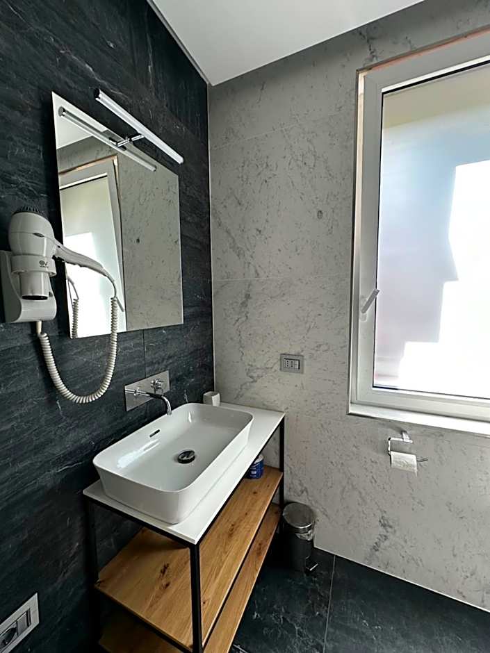 GRANDI 32 Boutique Residence