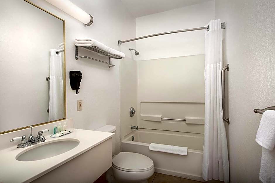 Quality Inn & Suites Gallup I-40 Exit 20