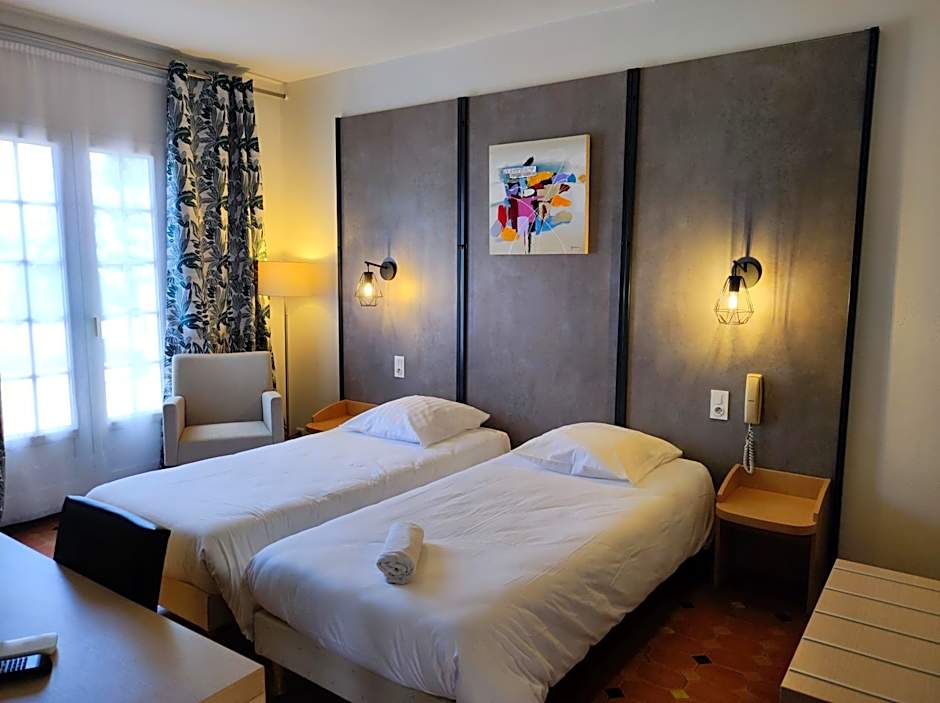 Hôtel et Appart'Hôtel Le Relais Du Val D'Orbieu