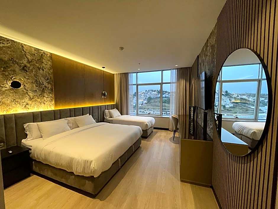 Hilton Tanger Penthouse 14