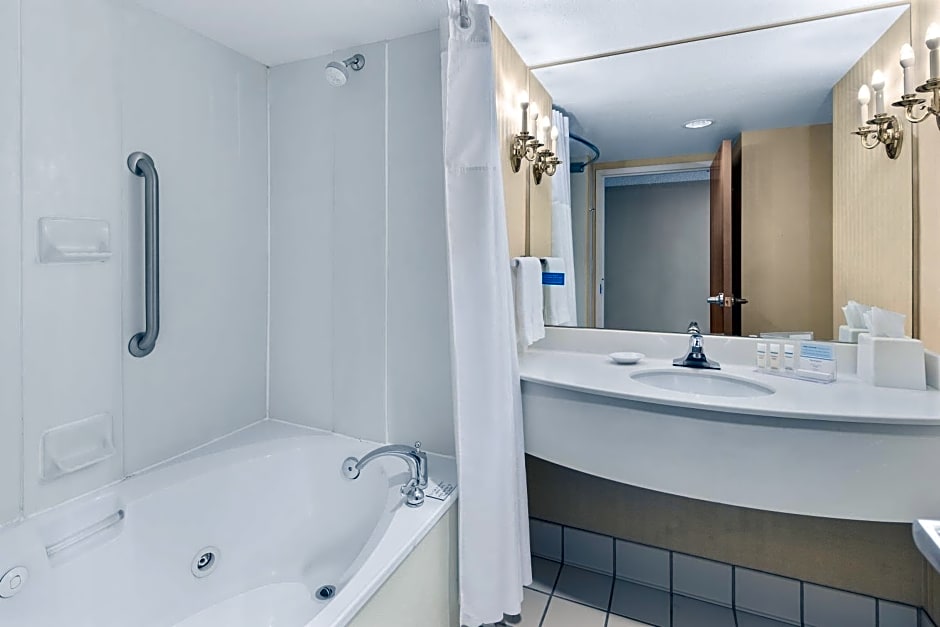 Hampton Inn Columbus-North