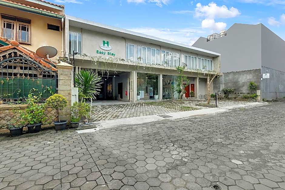 Capital O 90983 Harmony Easy Stay