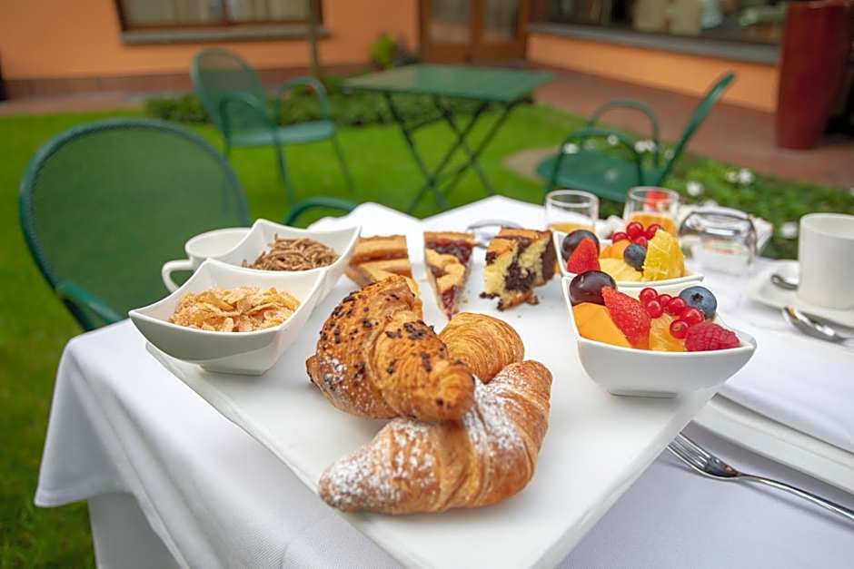 Brianteo Hotel Residence and Restaurant