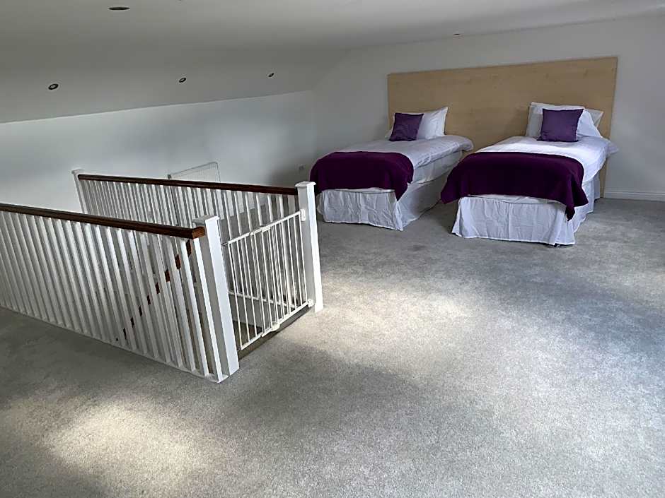 Village Tavern Apartment