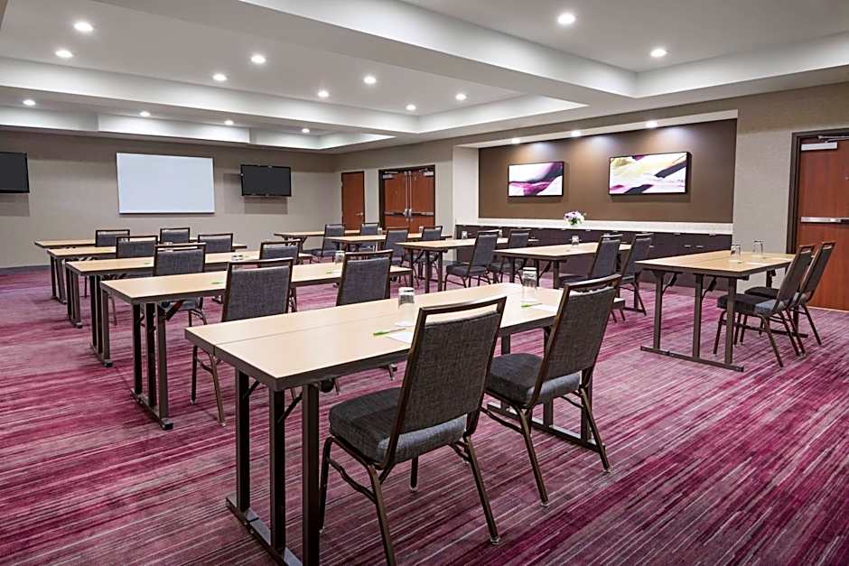 Courtyard by Marriott Buffalo Airport