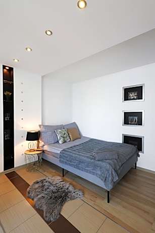 Standard Double Room with Shared Bathroom