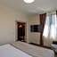 Nobel West Hotel
