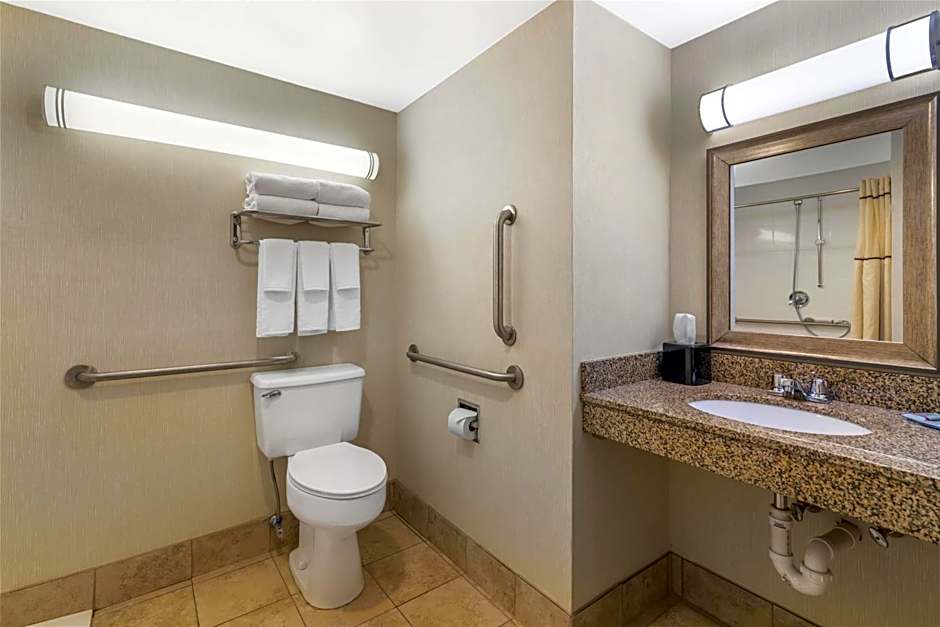 Best Western Royal Plaza Hotel And Trade Center