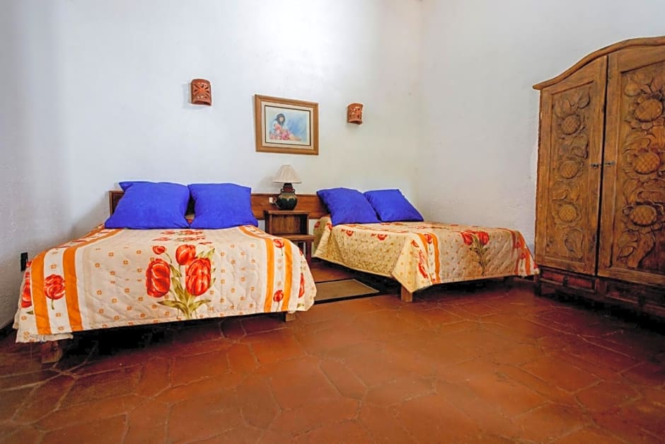 Lago Sol Hotel & Suites