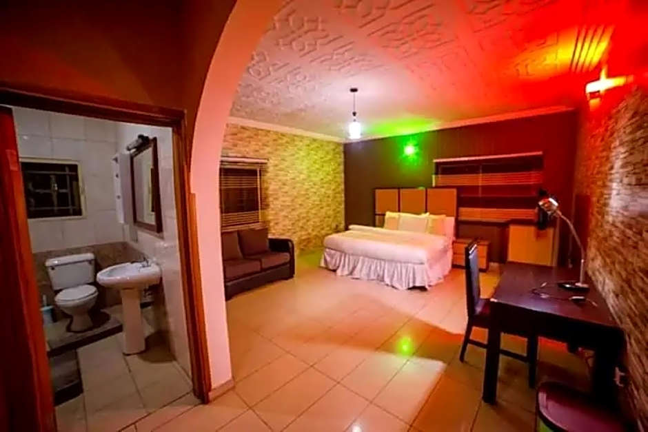First B&R Hotel