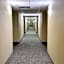 COLLINS INN & SUITES