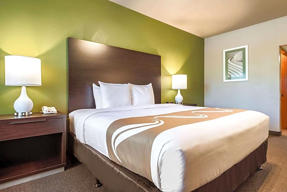 Quality Inn & Suites Bainbridge Island