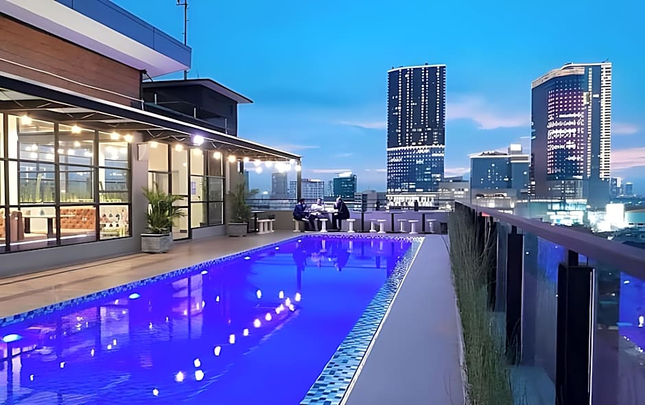 Surabaya River View Hotel