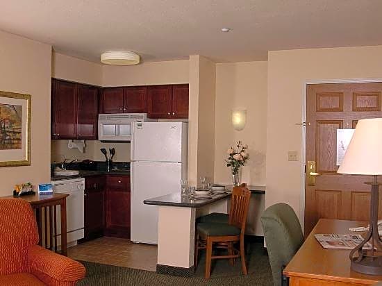 Staybridge Suites Allentown West Hotel