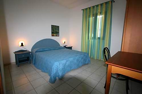 Photo 1 of 6 of Double Room