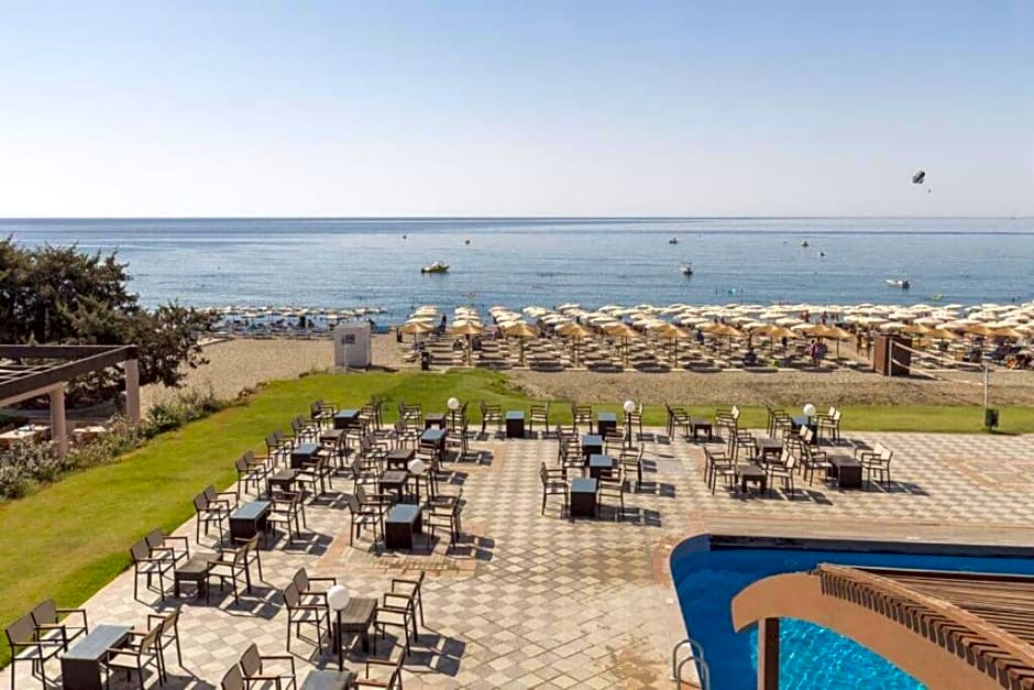 Costa Lindia Beach Hotel