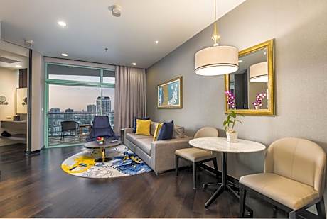 One-Bedroom Suite Twin with River View