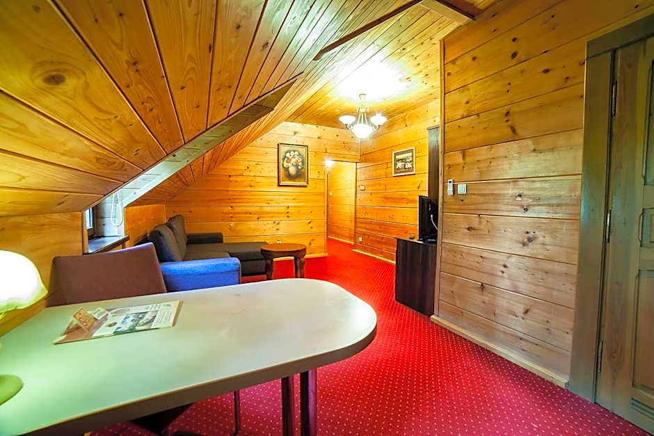 Hotel Dworek Wapionka