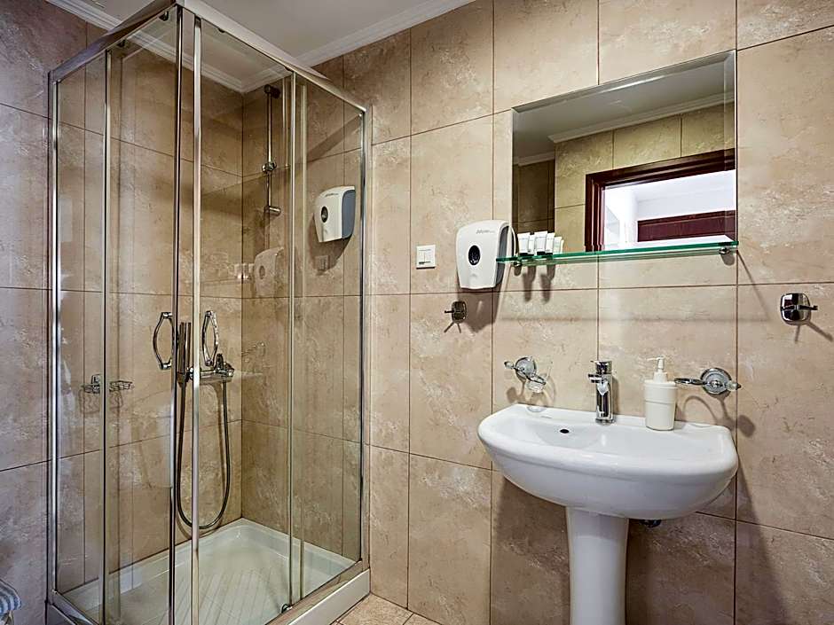 Theofilos City Hotel