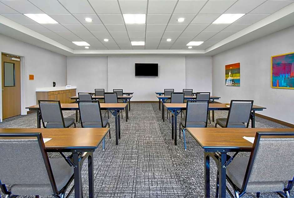 Home2 Suites by Hilton Whitestown Indianapolis NW
