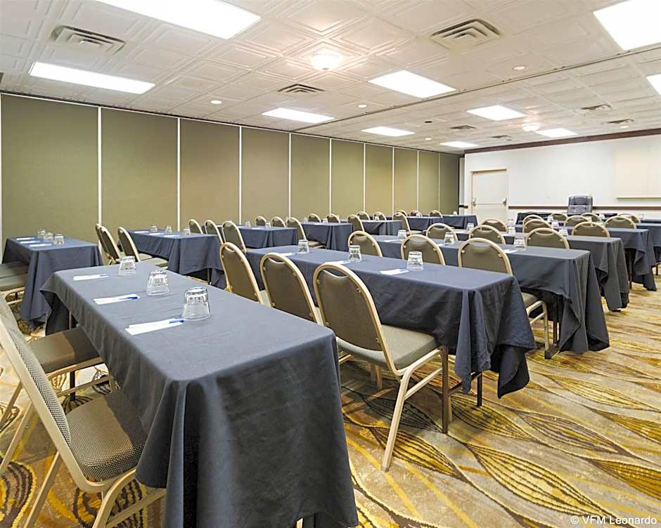 Comfort Inn & Suites Airport Syracuse