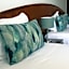Apulia Praia Hotel