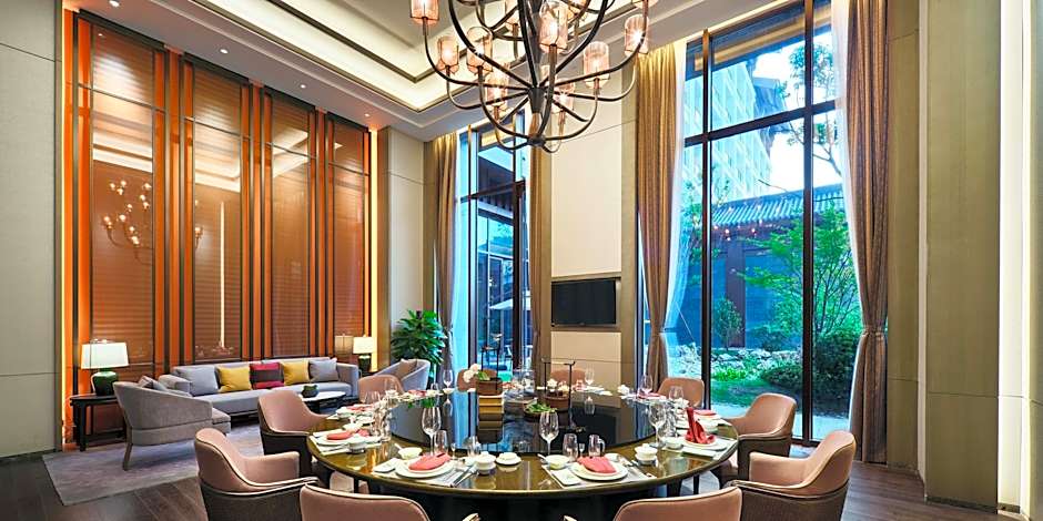 Crowne Plaza Wuxi Lake View By IHG