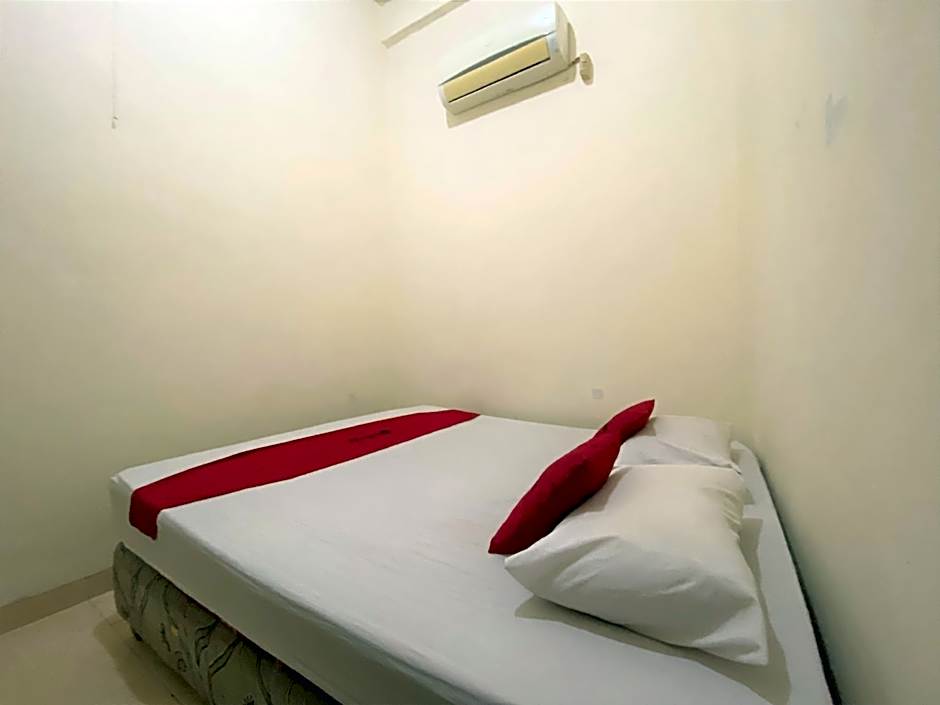 RedDoorz near GOR Lagaligo Palopo