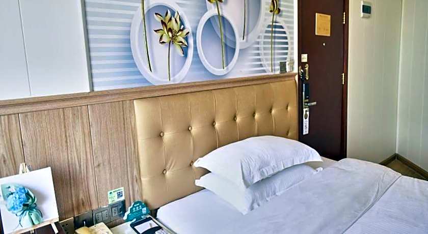 GreenTree Inn Foshan Longjiang North Fenghua Road Express Hotel