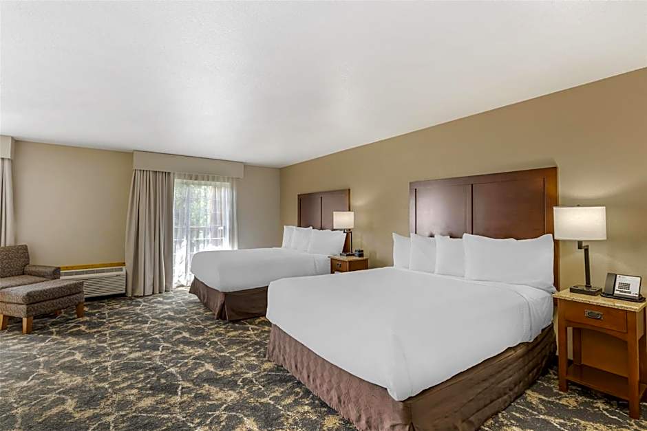 Best Western Plus Riverfront Hotel and Suites