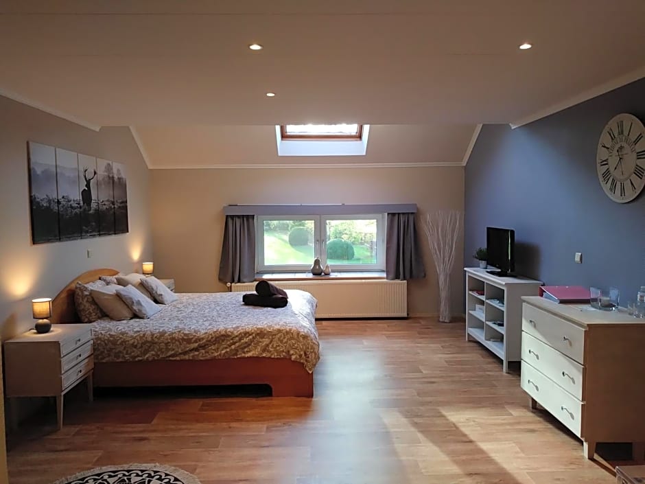 Petites-Tailles - chambre d'hôtes