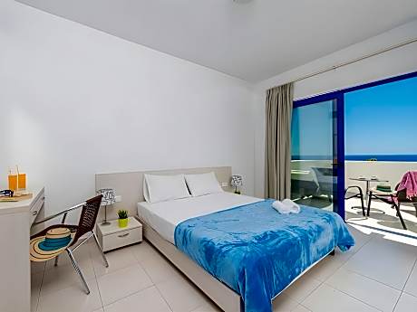 Deluxe Double Room with Sea View