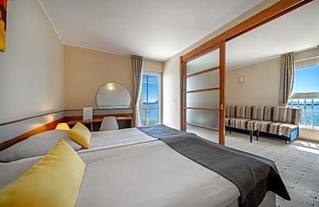 Junior Suite with Balcony and Sea View
