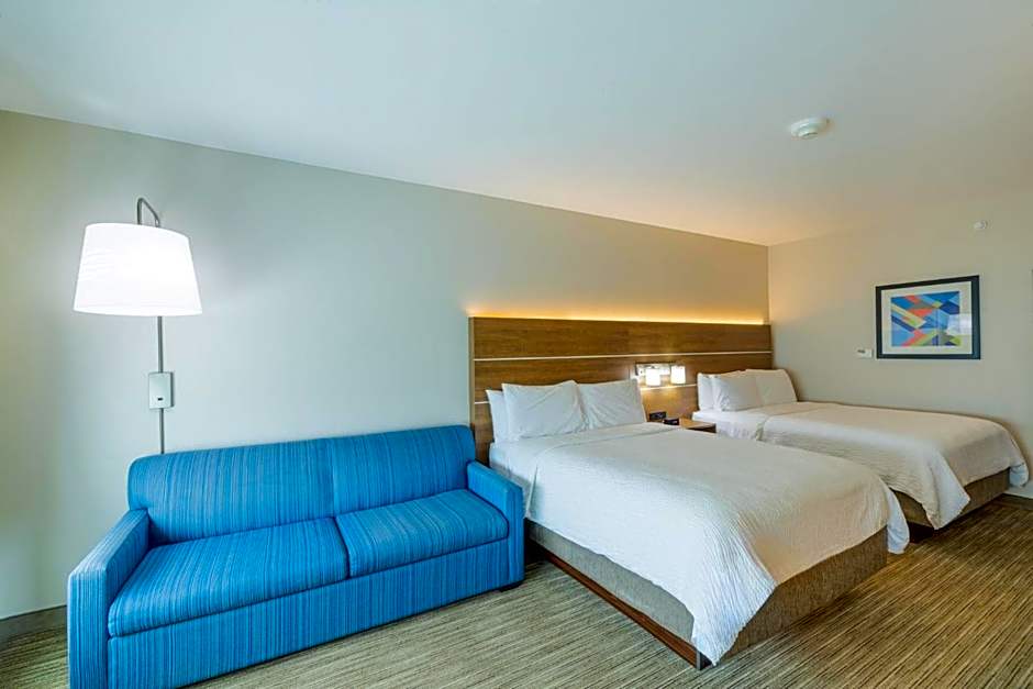 Holiday Inn Express and Suites Lindale By IHG